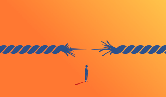 Minimalistische Illustration vor orangem Hintergrund: Ein dickes, blaues Tau steht kurz vor dem Zerreißen. Darunter blickt eine kleine Silhouette einer Person nach oben auf die Bruchstelle – ein Sinnbild für eine erreichte oder überschrittene Risikofähigkeit.